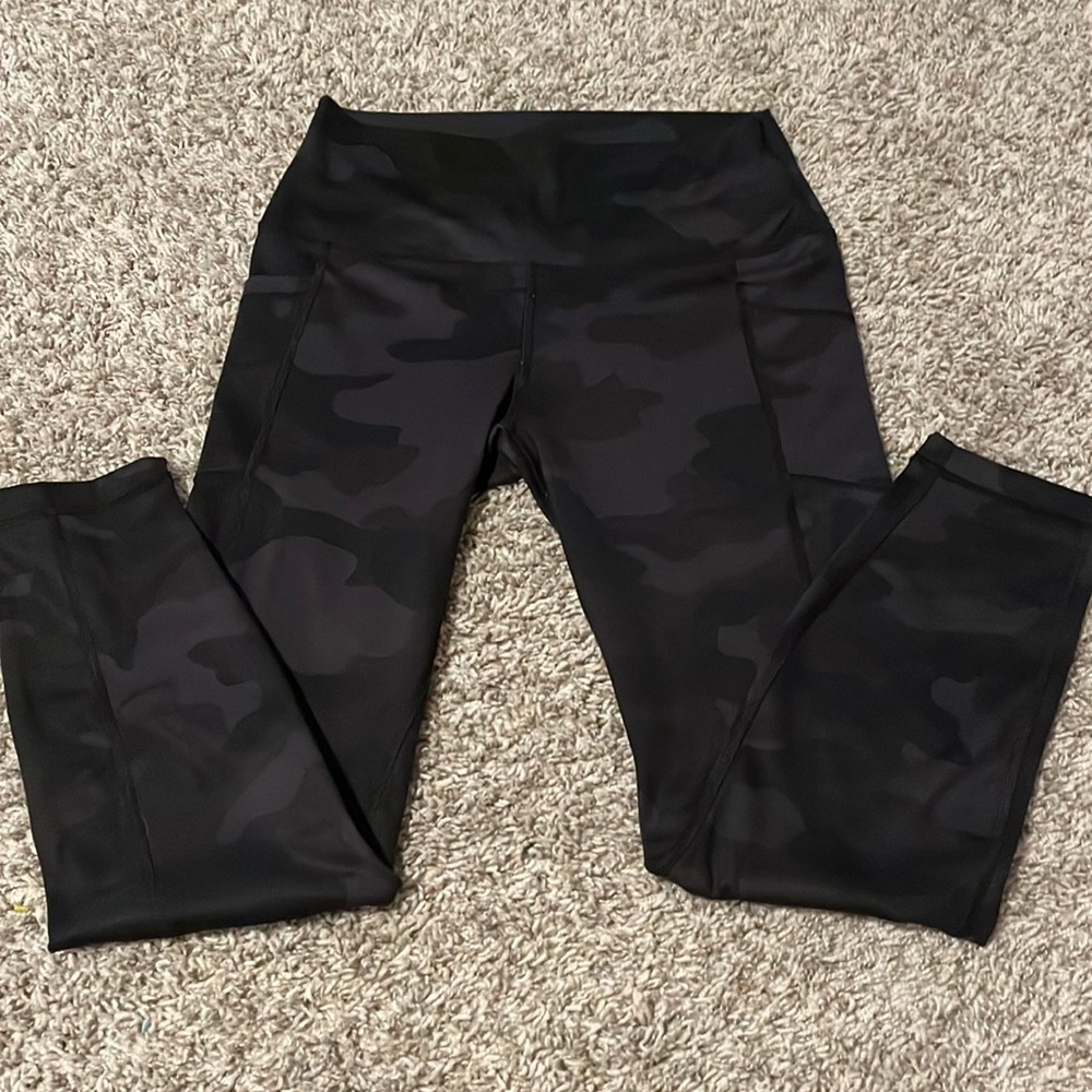 black camo leggings